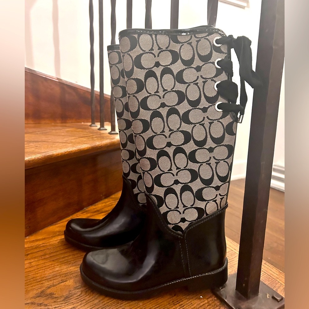 Coach Black and Gray Patterned Boots